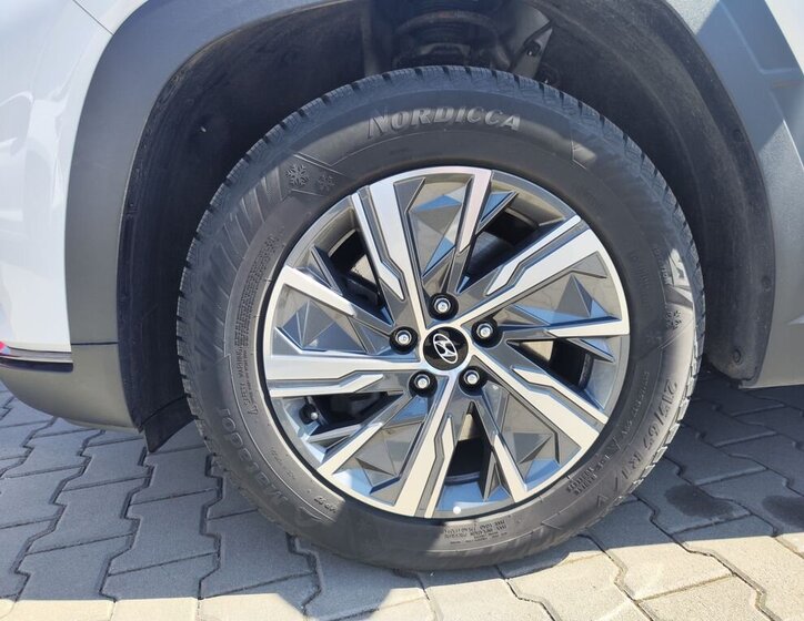 Hyundai Tucson SUV / Terénní 1,6 l 110 kw