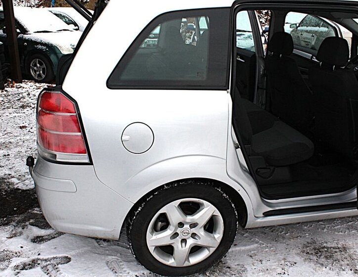 Opel Zafira 18
