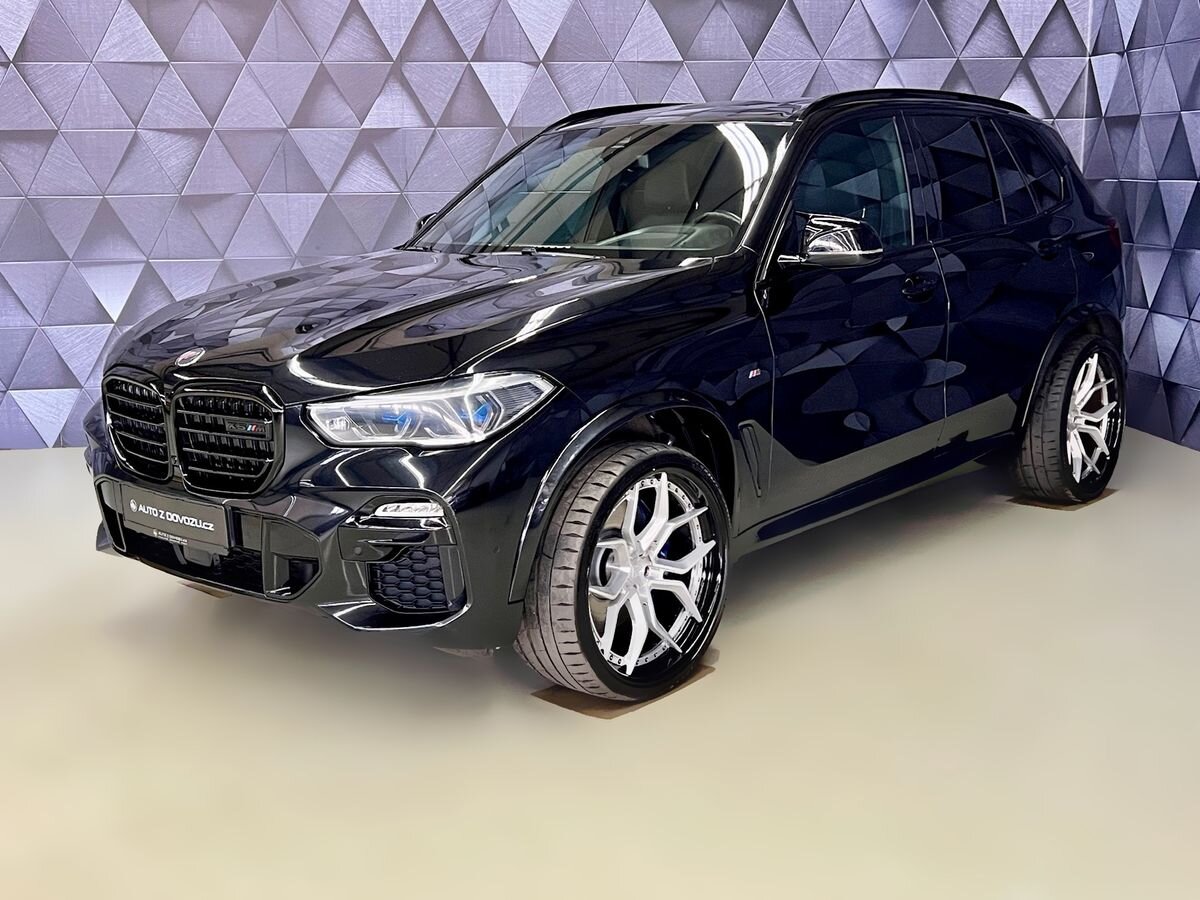 BMW X5 SUV / Terénní 4,4 l 457 kw