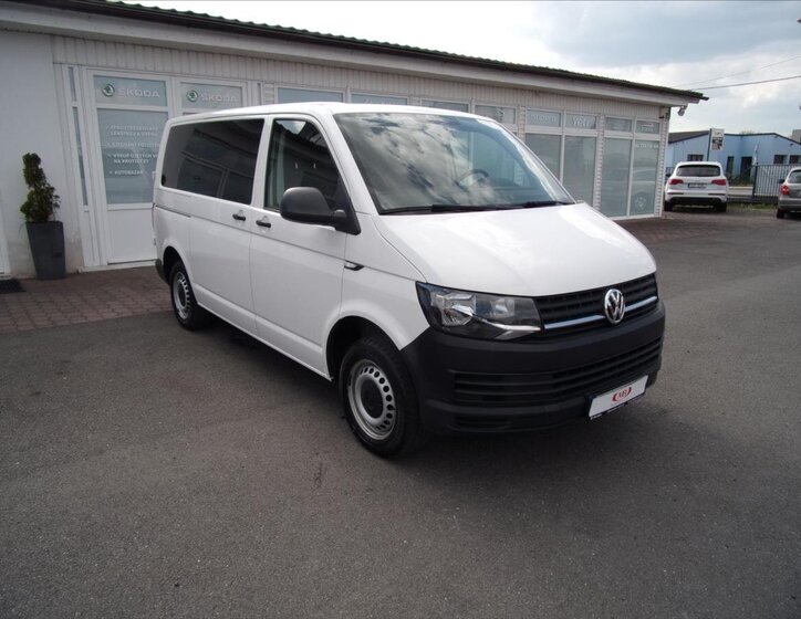 Volkswagen Transporter Kombi 2,0 l 75 kw