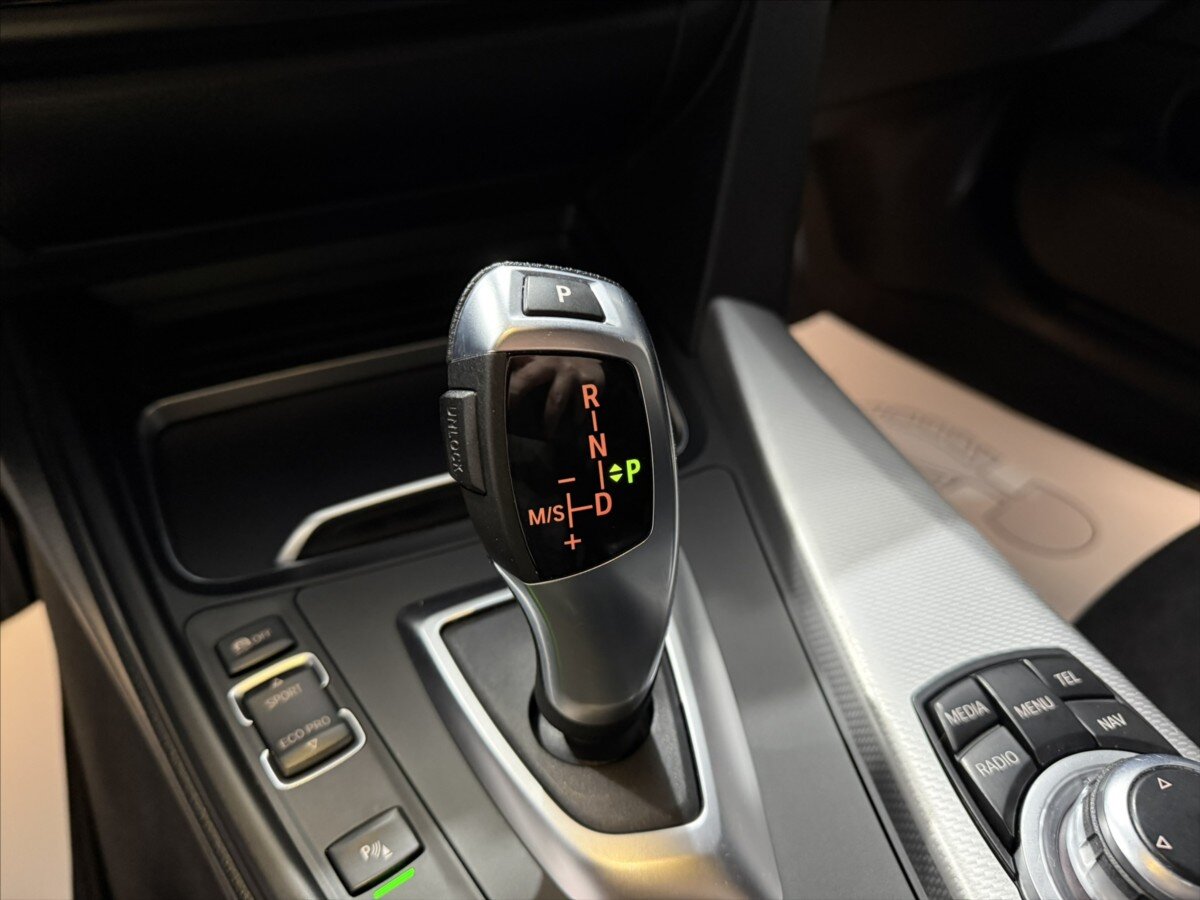 BMW Řada 4 Sedan / Limuzína 2,0 l 135 kw