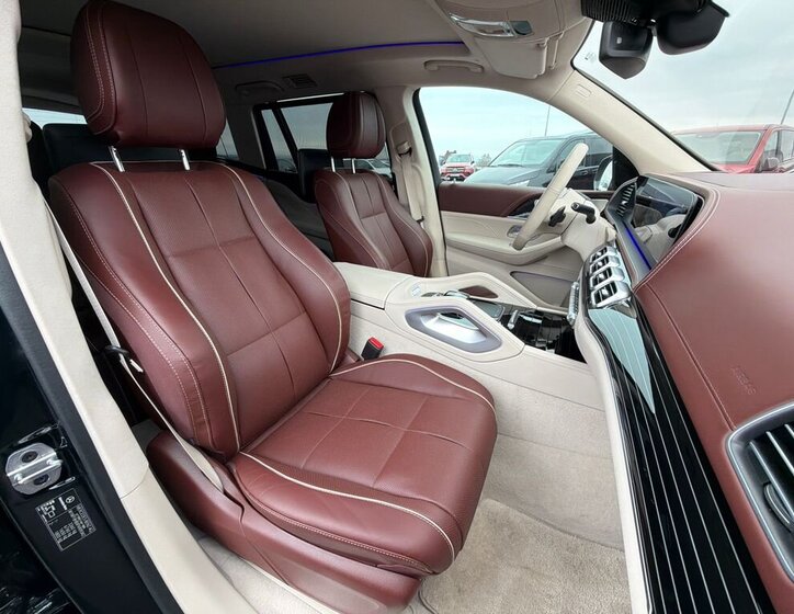 Mercedes-Benz GLS SUV / Terénní 4,0 l 410 kw