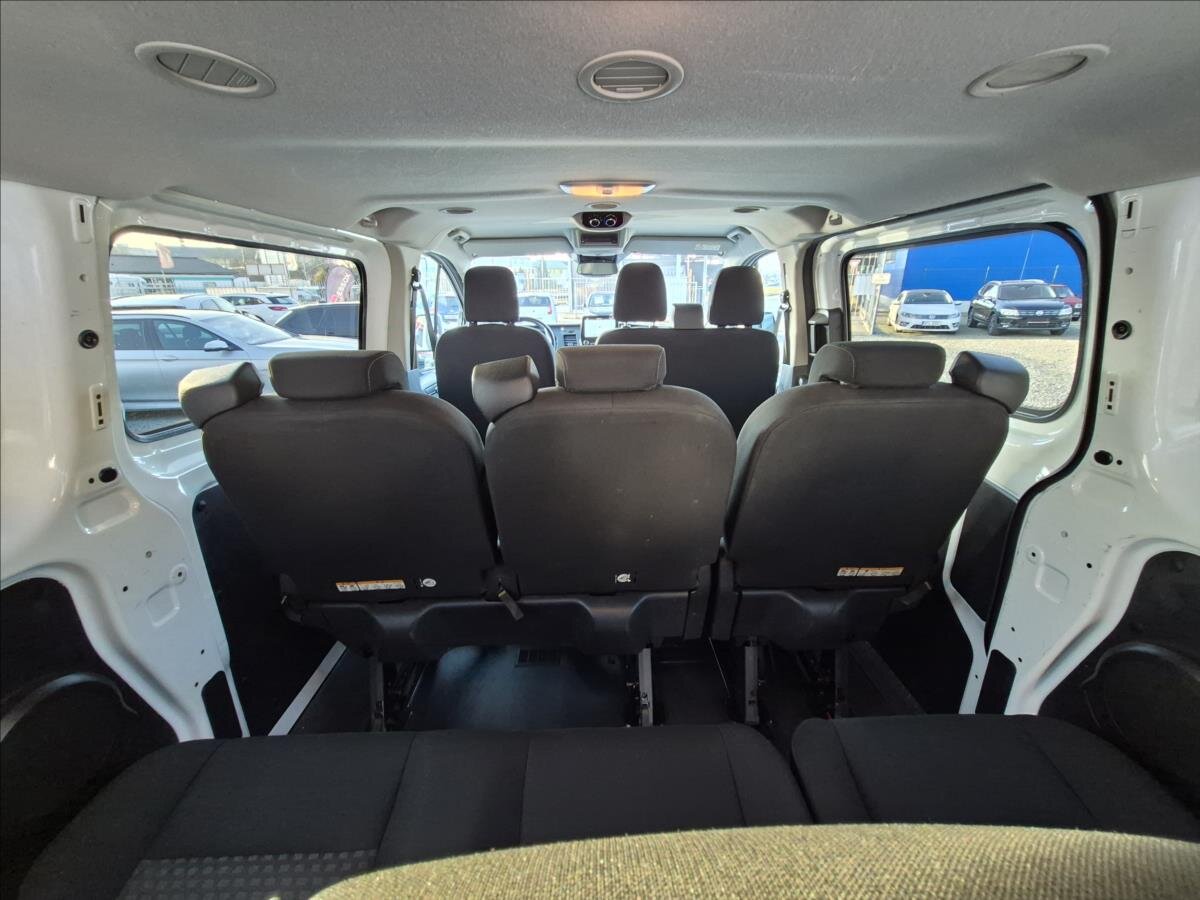 Ford Tourneo Custom MPV 2,0 l 96 kw