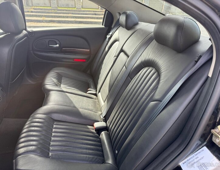 Chrysler 300M Sedan / Limuzína 3,5 l 185 kw