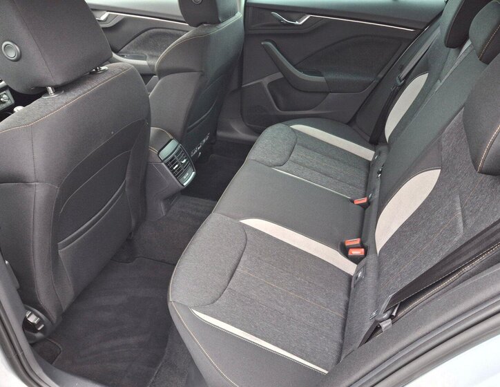 Škoda Kamiq SUV 999,0 81 kw