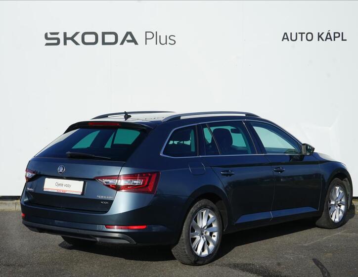 Škoda Superb 2