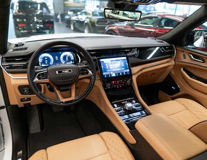 Jeep Grand Cherokee 24