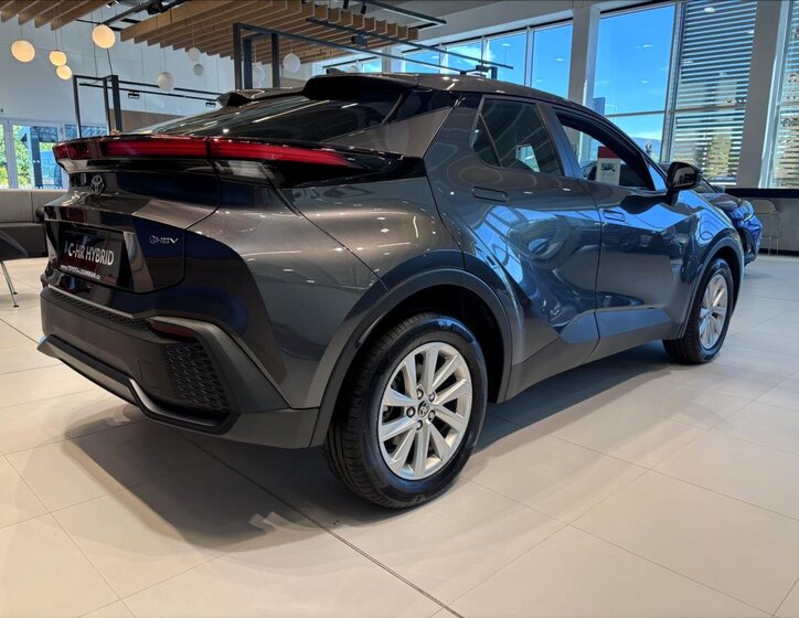 Toyota C-HR 7