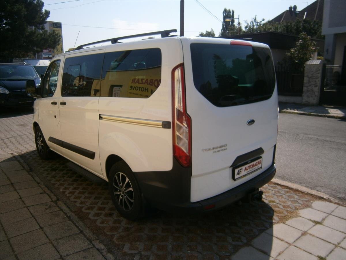 Ford Tourneo Custom Kombi 2,2 l 92 kw