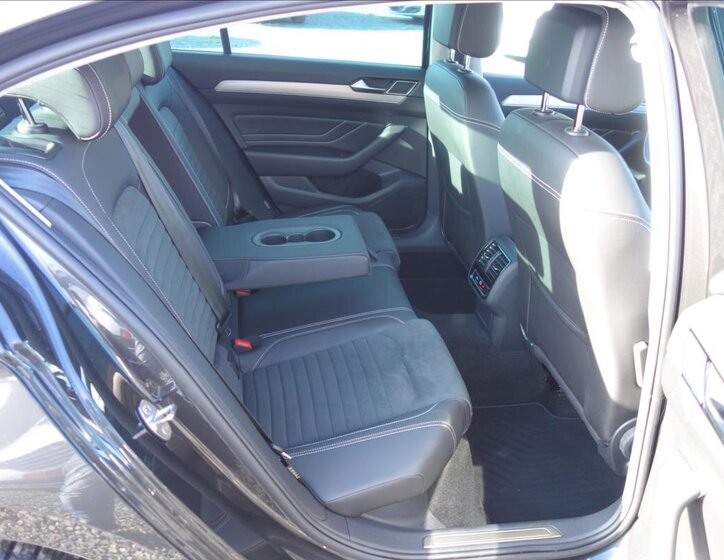 Volkswagen Passat Sedan / Limuzína 2,0 l 110 kw