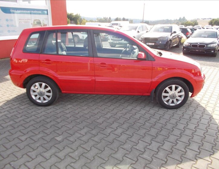 Ford Fusion Kombi 1,4 l 59 kw