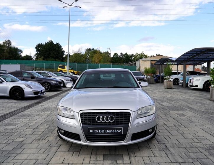 Audi A8 Sedan 3,0 l 171 kw