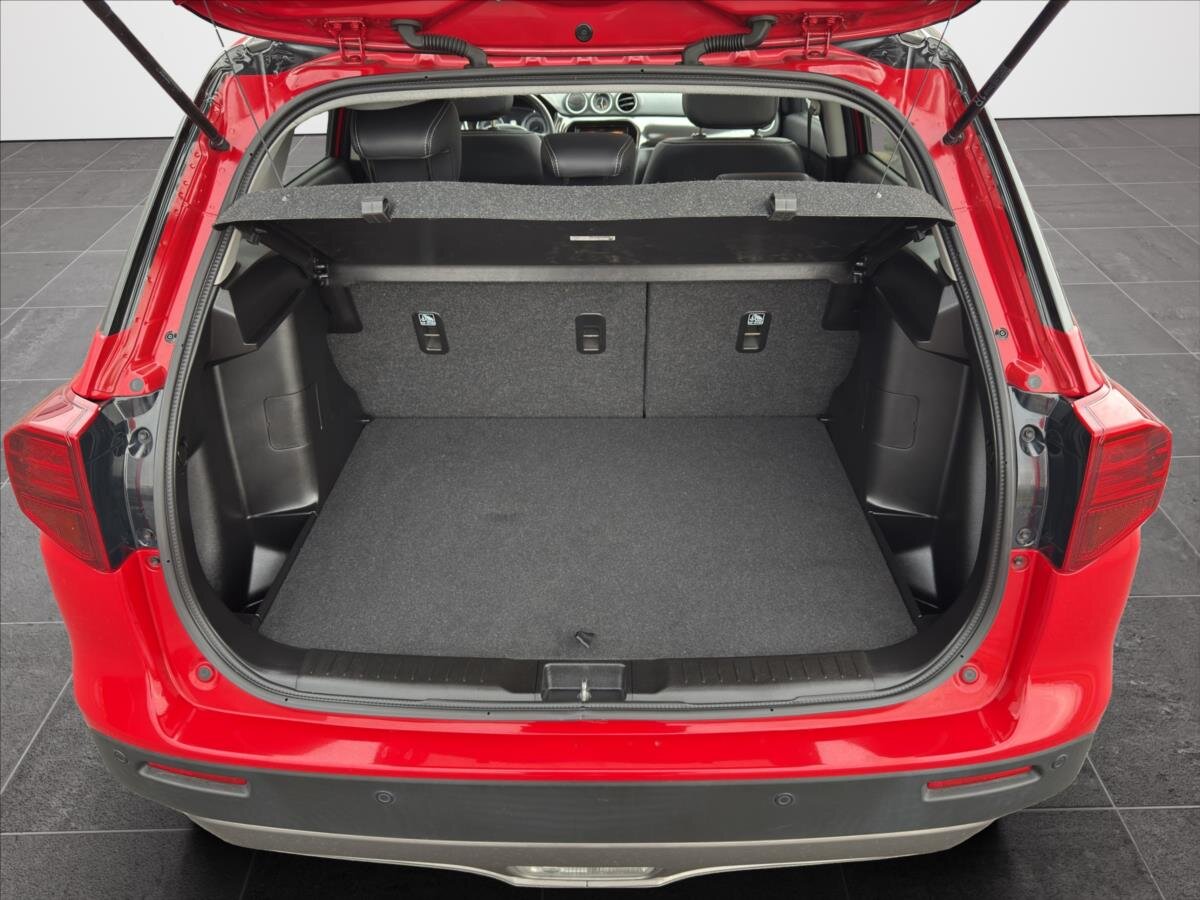 Suzuki Vitara SUV 1,4 l 95 kw