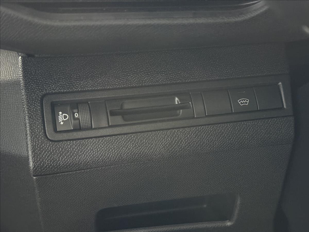 Peugeot 5008 SUV 2,0 l 110 kw