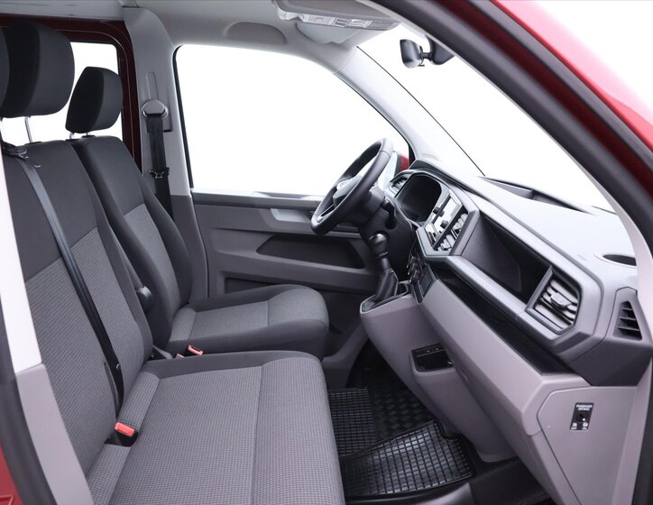 Volkswagen Transporter Kombi 2,0 l 110 kw