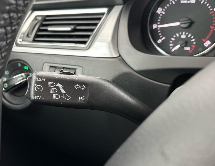 Škoda Rapid Liftback 1,2 l 77 kw