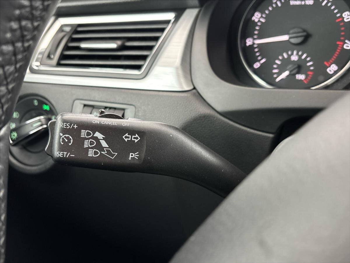 Škoda Rapid Liftback 1,2 l 77 kw