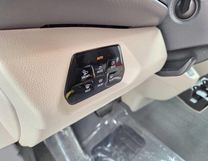 Volkswagen Multivan VAN-Minibus 2,0 l 110 kw