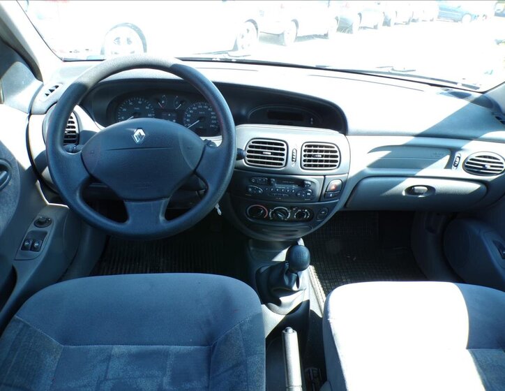 Renault Mégane Hatchback 1,6 l 79 kw
