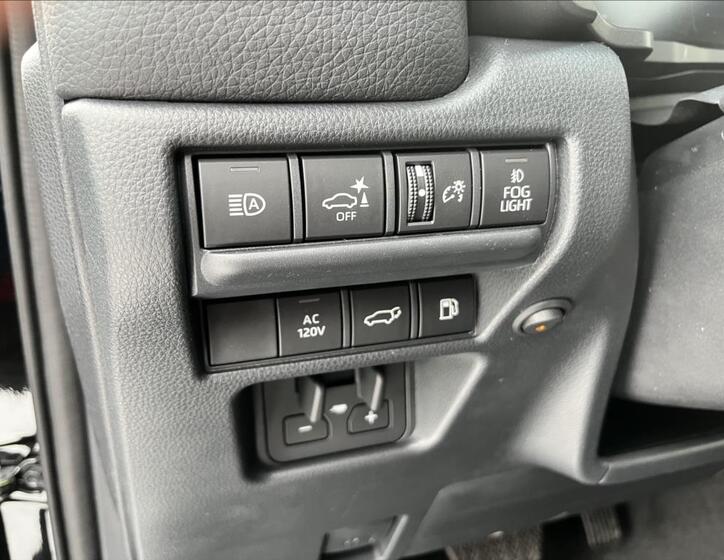 Toyota Land Cruiser 31