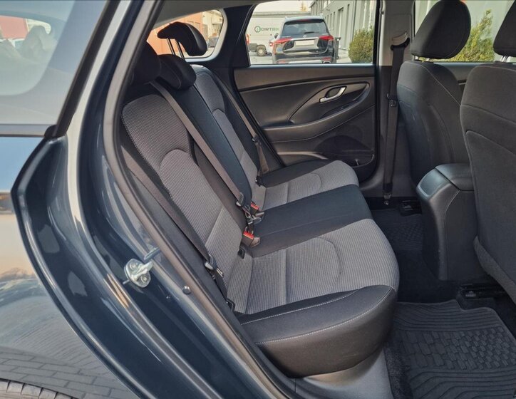 Hyundai i30 Kombi 1,6 l 85 kw