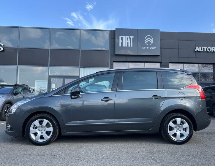Peugeot 5008 MPV 2,0 l 120 kw