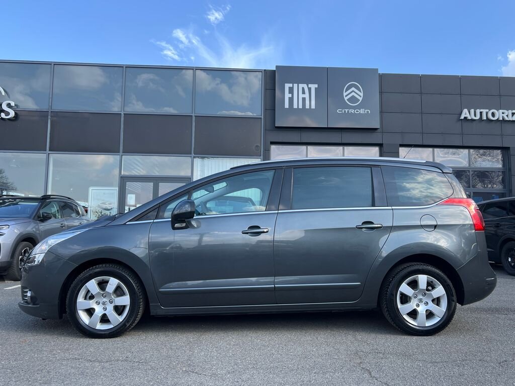 Peugeot 5008 MPV 2,0 l 120 kw