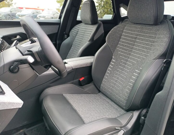 Peugeot 3008 SUV / Terénní 1,2 l 100 kw