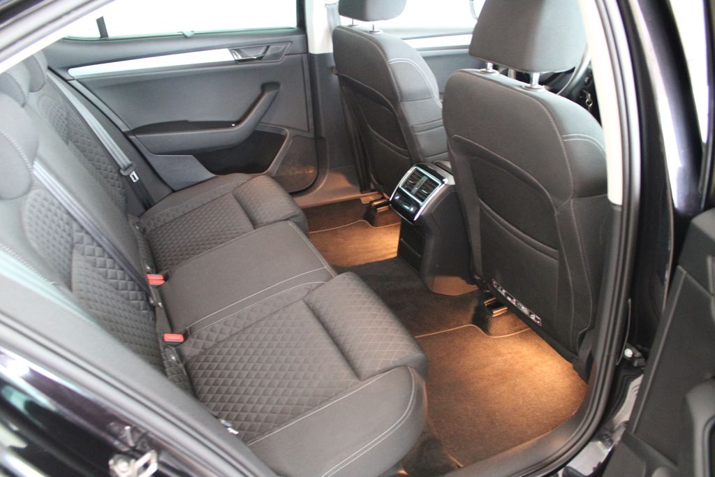 Škoda Superb Sedan 2,0 l 110 kw