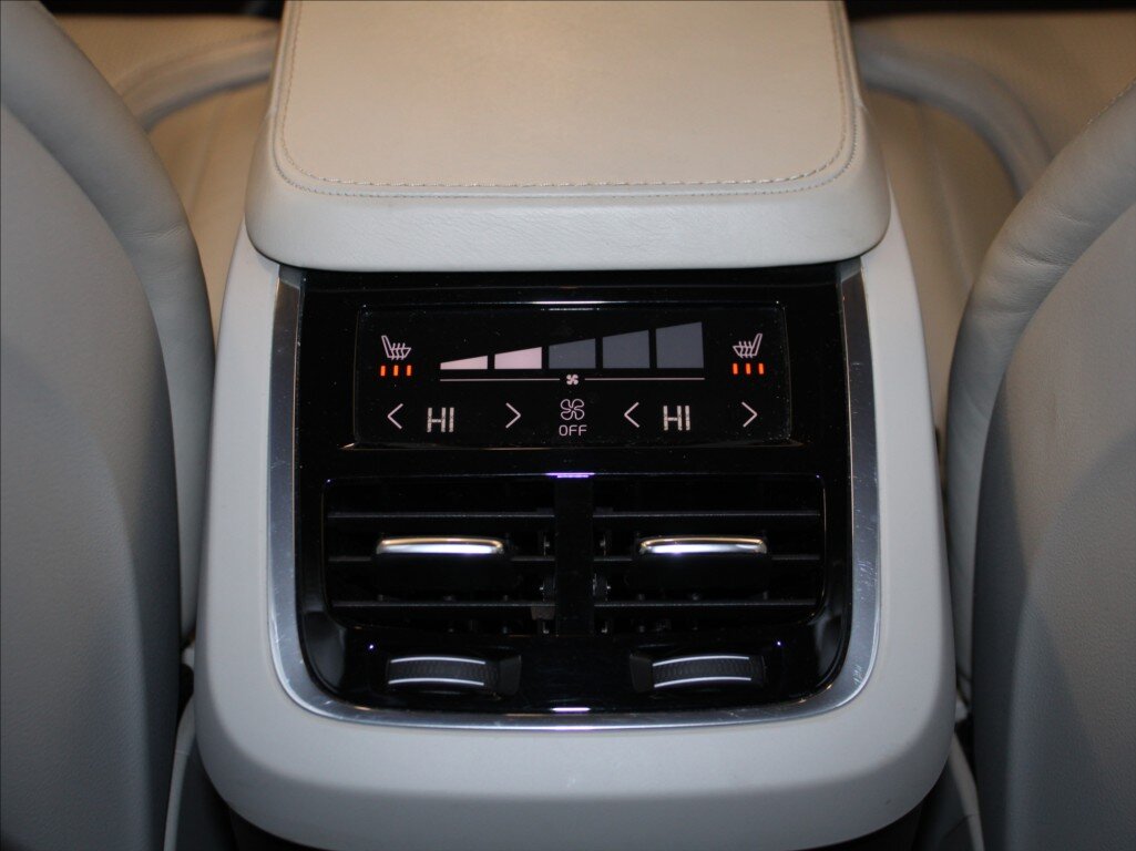 Volvo V90 Kombi 2,0 l 177 kw