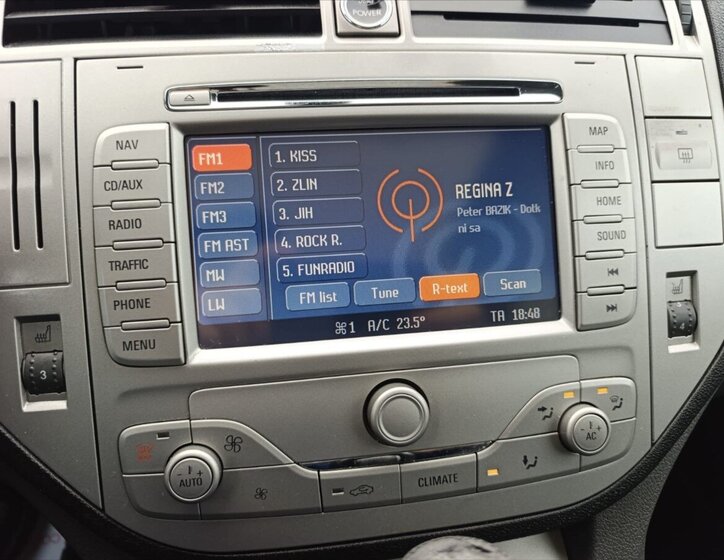 Ford Kuga SUV / Terénní 2,0 l 120 kw