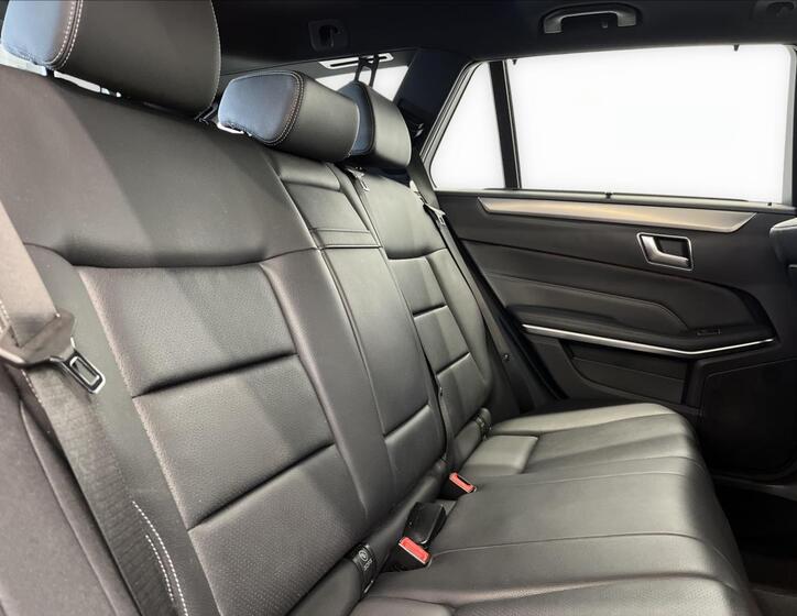 Mercedes-Benz Třídy E 21