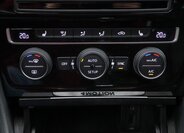 Volkswagen Golf Hatchback 2,0 l 221 kw