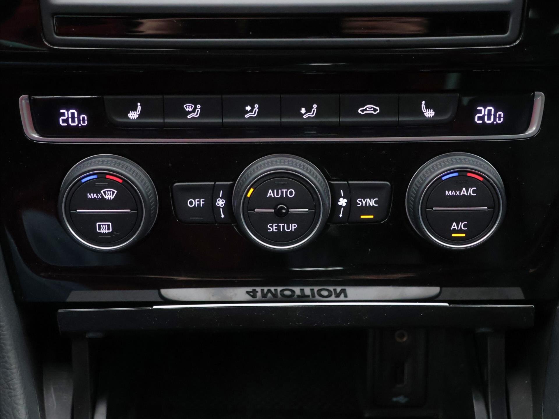 Volkswagen Golf Hatchback 2,0 l 221 kw