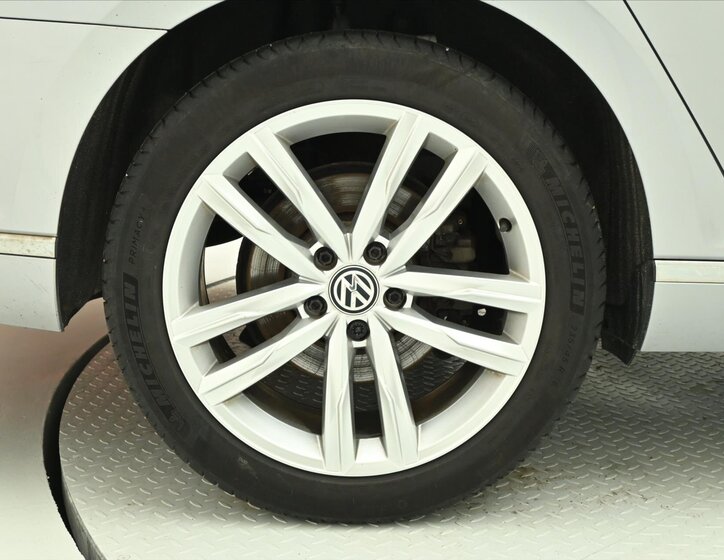 Volkswagen Passat 32