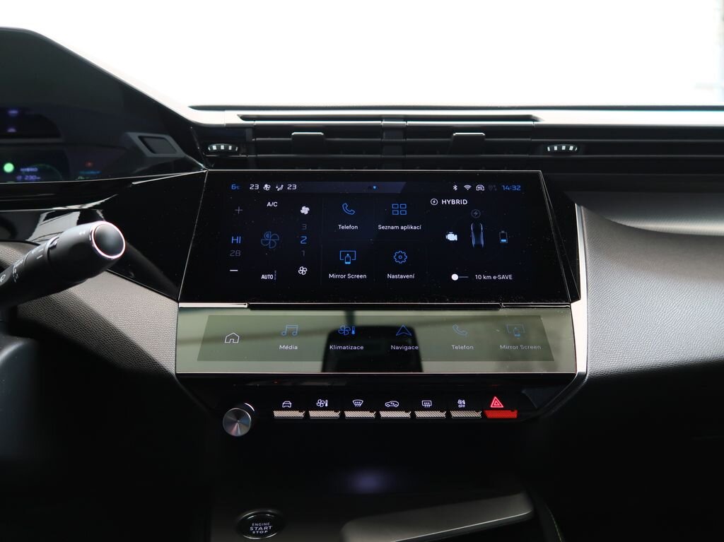 Peugeot 408 Liftback 1,6 l 133 kw