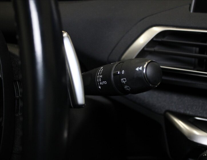 Peugeot 3008 SUV / Terénní 1,2 l 96 kw