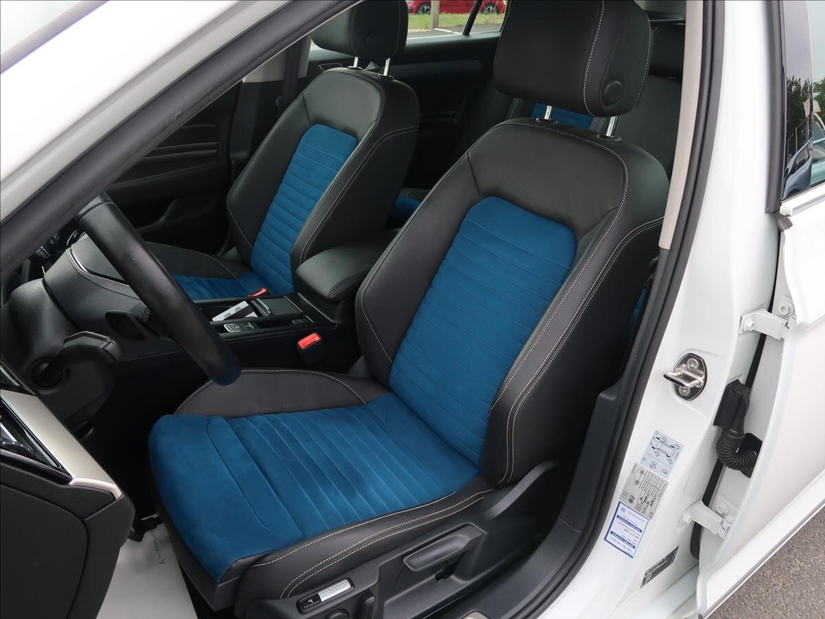 Volkswagen Passat Kombi 2,0 l 110 kw