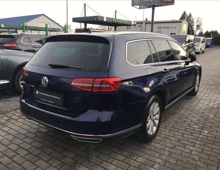 Volkswagen Passat Kombi 2,0 l 140 kw