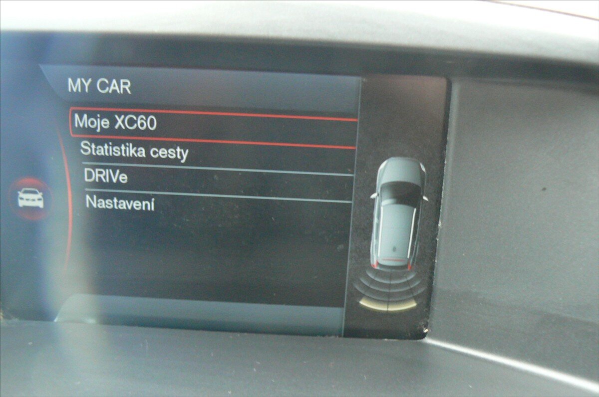 Volvo XC60 SUV 2,4 l 120 kw