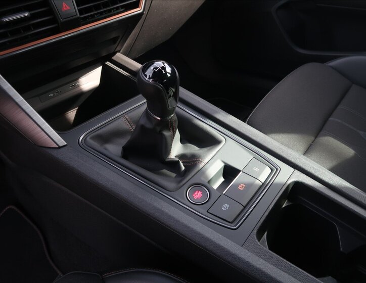 Cupra Formentor SUV / Terénní 1,5 l 110 kw