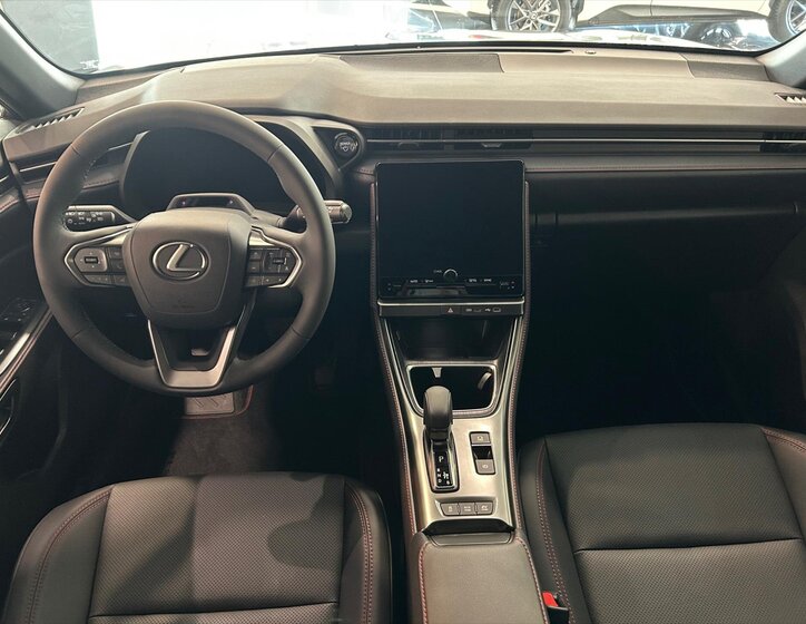 Lexus LBX SUV 1,5 l 100 kw