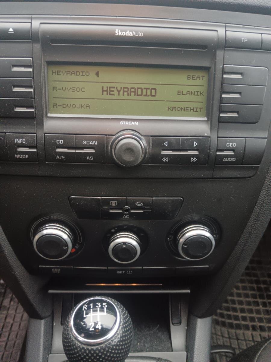 Škoda Octavia Sedan / Limuzína 1,9 l 77 kw