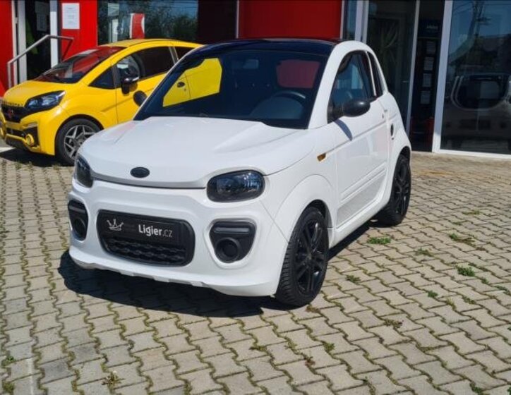 Microcar DUE Hatchback 498,0 6 kw