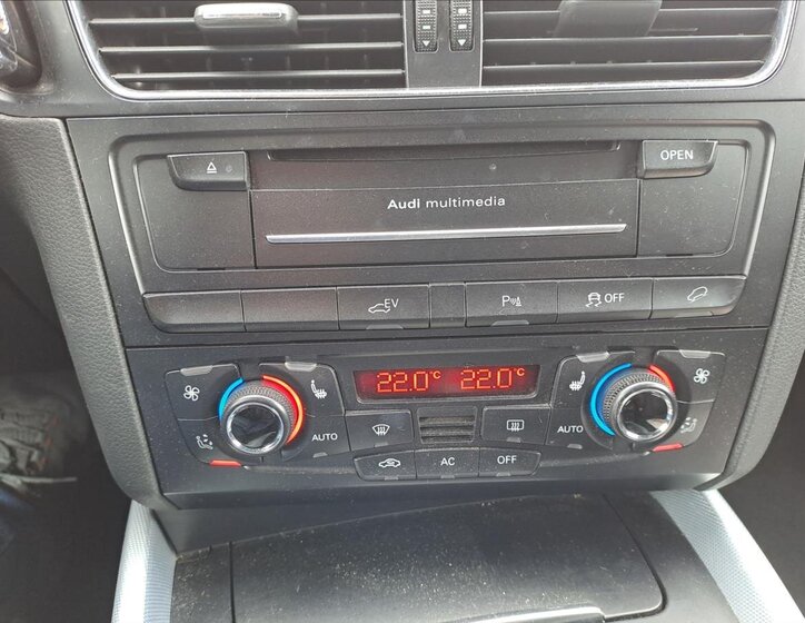 Audi Q5 SUV / Terénní 2,0 l 155 kw