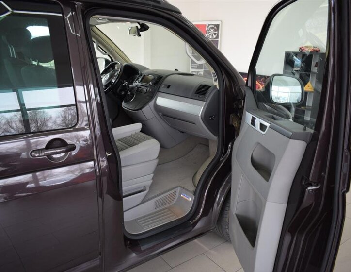 Volkswagen California VAN / Minibus 2,0 l 132 kw