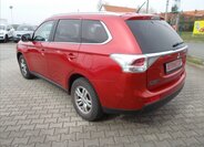 Mitsubishi Outlander SUV / Terénní 2,0 l 110 kw