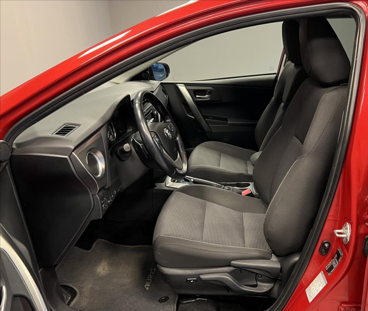 Toyota Auris Kombi 1,6 l 97 kw