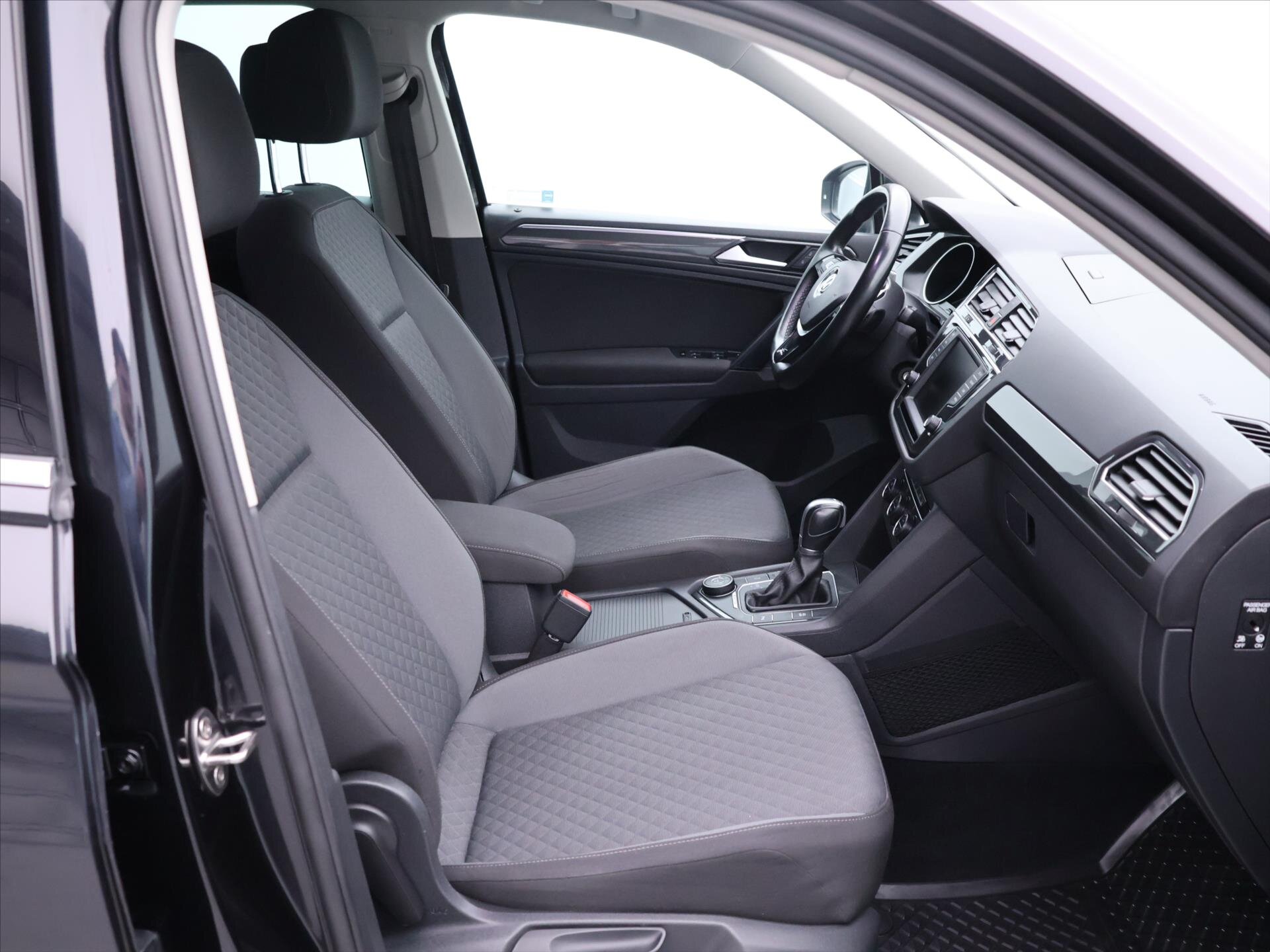 Volkswagen Tiguan SUV / Terénní 2,0 l 110 kw