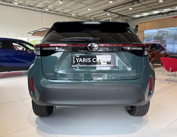 Toyota Yaris Cross SUV 1,5 l 96 kw